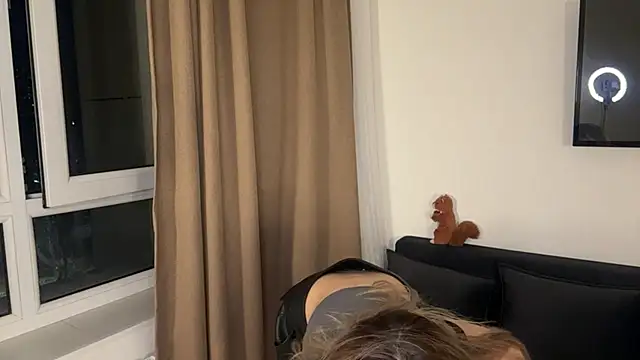 Ur_neighbor_Kira's Live XXX Chat