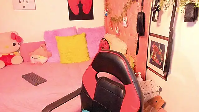 แชท XXX สดของ LillyCandy