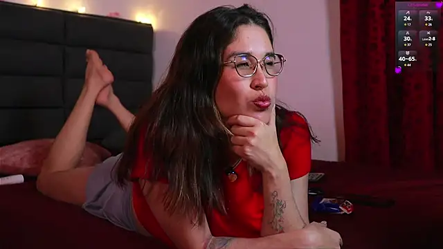 kathieandpovcock1 라이브 XXX 채팅