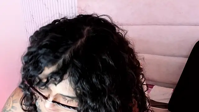 Онлайн чат XXX Reginavegaa