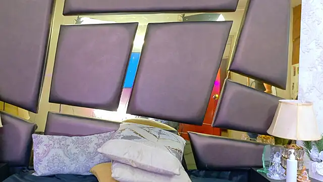 NicoleEsposito élő XXX-chatje