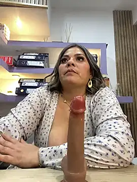 โชว์เว็บแคมของ isabella_horney_