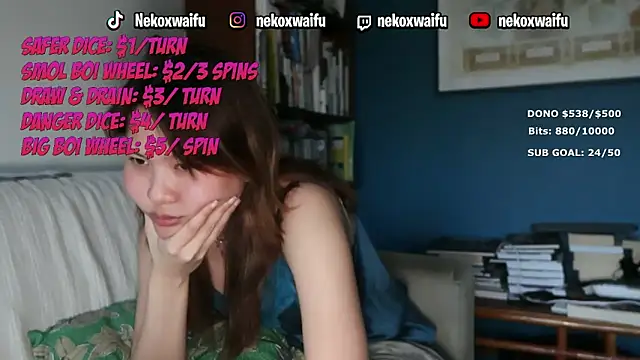 nekoxwaifu élő XXX-chatje