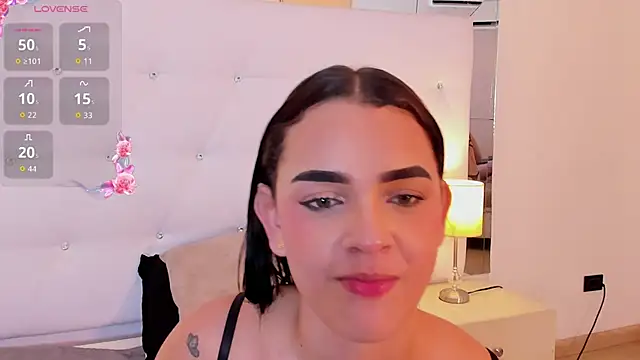 Živý XXX chat Emily_Flame