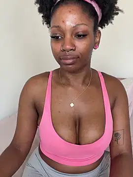 Czat XXX na żywo – mochamimi