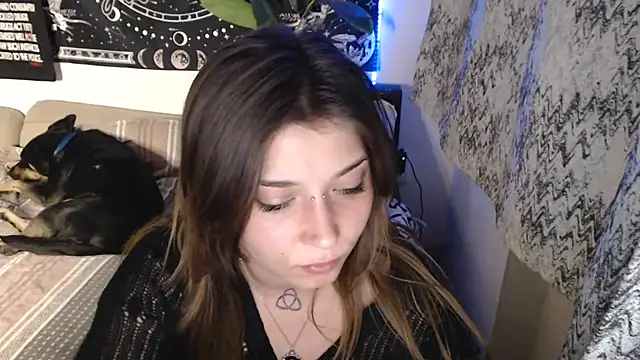 Chat XXX ao vivo de AlienforTwenty