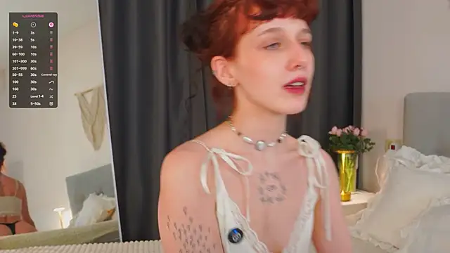 LeelooYolo's Live XXX Chat