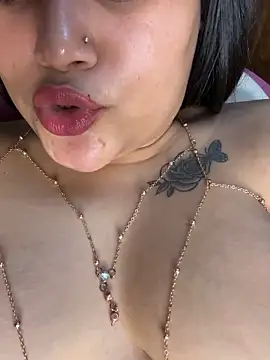 Rosy_BabyDoll Obrolan Langsung XXX