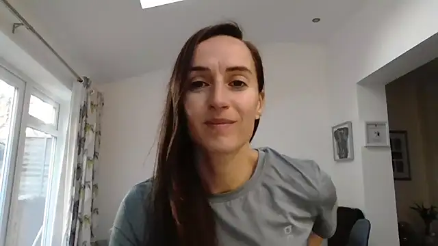 SportyBella_91 live XXX chat