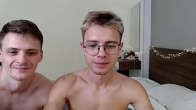 NikiKerryCum Chat XXX in diretta