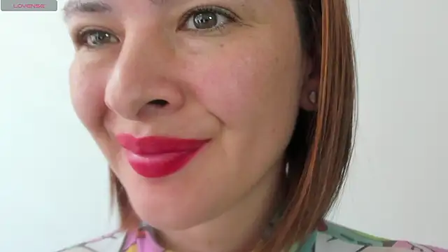 Онлайн чат XXX queen_fetish