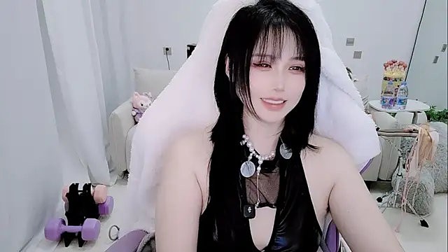 Онлайн чат XXX Evangelin-e