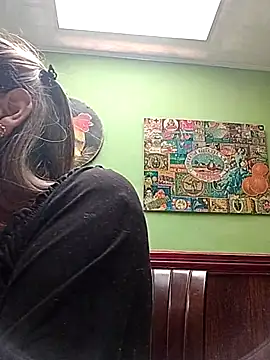 Katalina_S3xy élő XXX-chatje