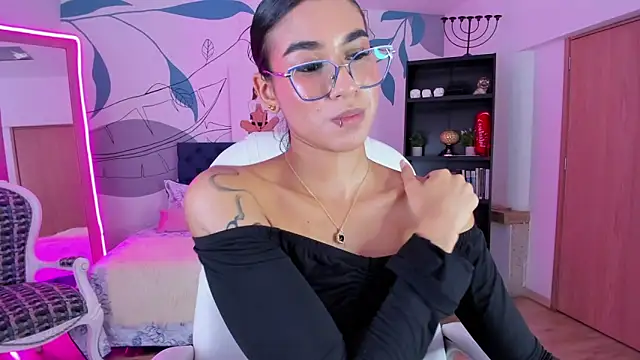 Dana_Paula élő XXX-chatje