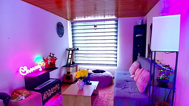 cherryy_bombshelll élő XXX-chatje