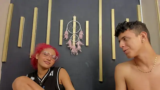 Chatroom XXX en direct de MissCherry__