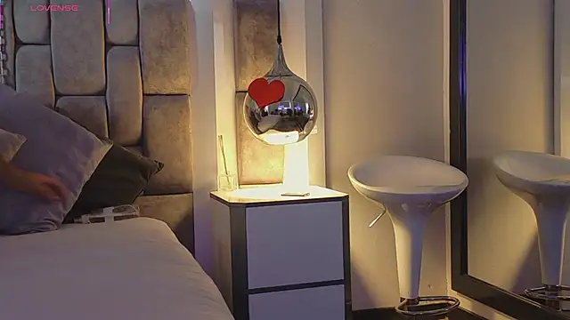 Онлайн чат XXX Austin_Reedss