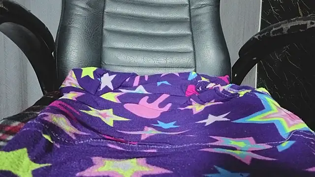 angely_sexyx's Webcam Show