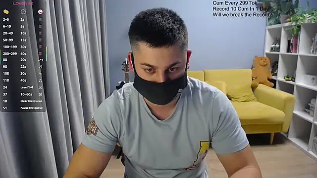 Tomguys Live XXX-Chat