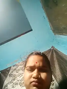 pooja--10's Webcam Show