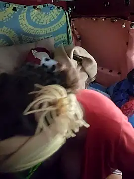 Hot-Muci Adlı Modelin Canlı XXX Sohbeti