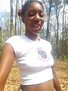 oliviaprettypussyのライブXXXチャット