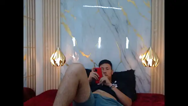 DominantBoy4 Webcam-Show