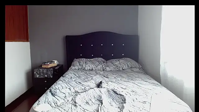 Emilia_1995 élő XXX-chatje