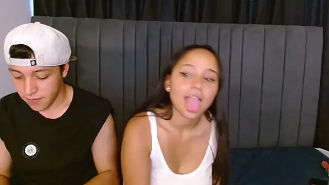 Živý XXX chat 24_7horny_