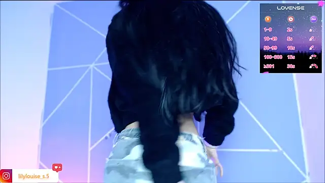 lilylouisee Chat XXX in diretta