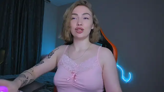 LaraKrein_lk Chat XXX in diretta