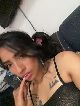 Chat XXX en directo de Tashi7