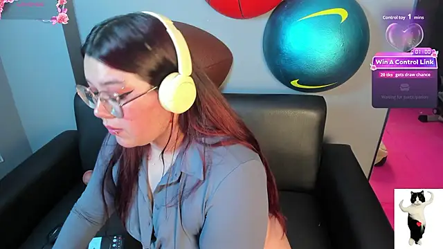 NicoleeDemara live XXX chat