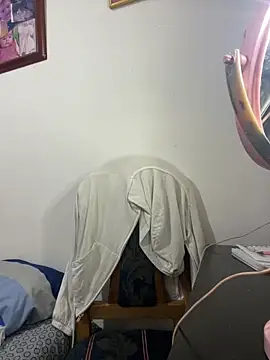 Cloew_Marz Chat XXX live