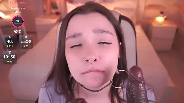 Ooops_Boobss élő XXX-chatje