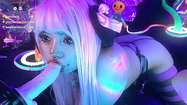 LaytonBox's Live XXX Chat