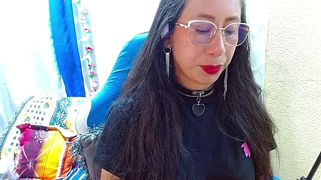 Gia_leinn Live XXX Chat