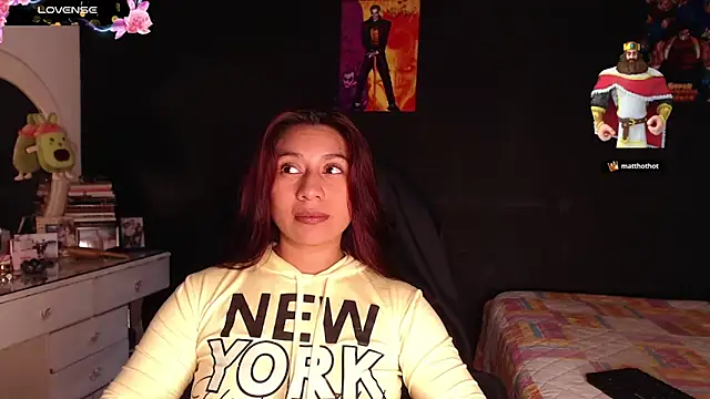 yes0225 élő XXX-chatje