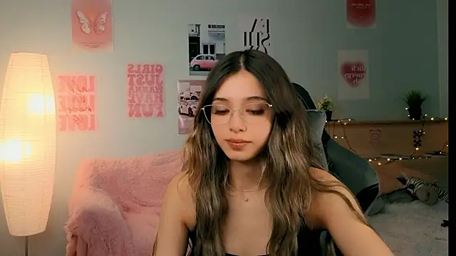 dinnerwithflowers élő XXX-chatje