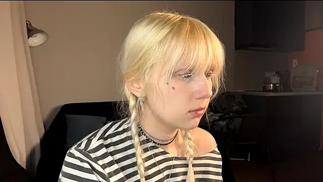 DivinaSpanski's Live XXX Chat