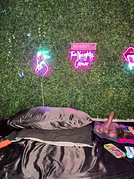 RenaThickAss' Webcam Show