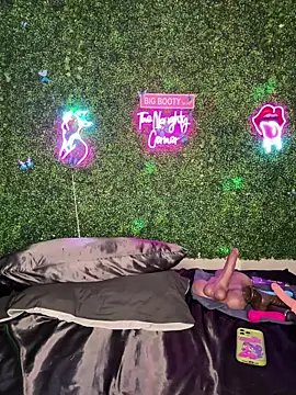 RenaThickAss' Webcam Show