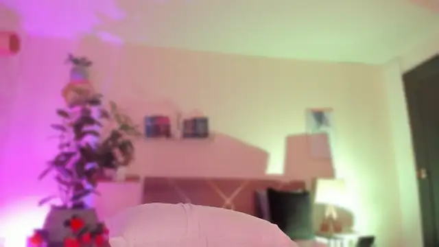 แชท XXX สดของ YariRose