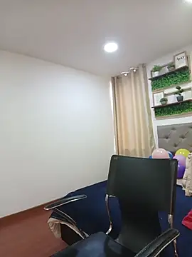 دردشة sasi_luna الجنسية المباشرة