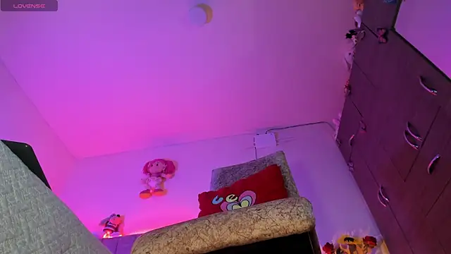 hot_Dariana_pantyhose: онлайн-секс-чат