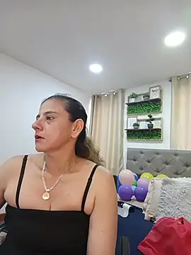 sasi_luna – Live XXX-chat