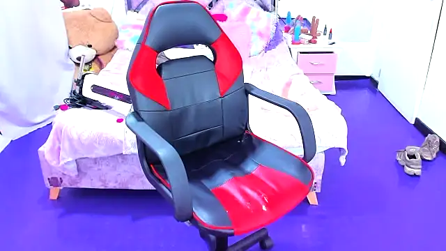 Luna_Analya élő XXX-chatje