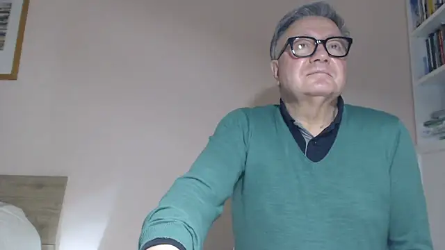 YOU6me: διαδικτυακό σόου στην κάμερα