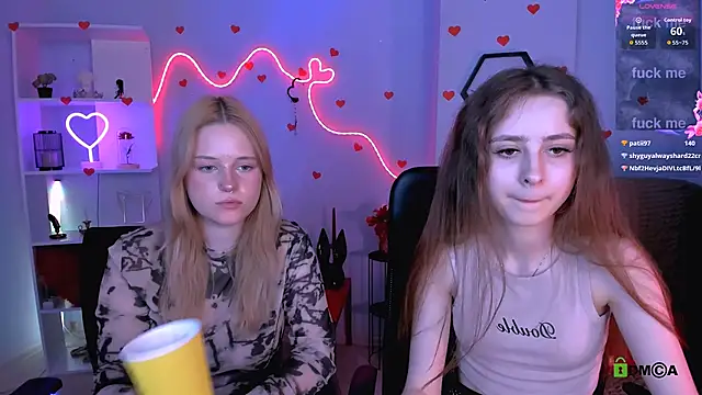 rebecca_smile Chat XXX in diretta