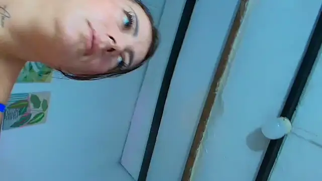 Chat +18 de PamelaRosse07 ao vivo